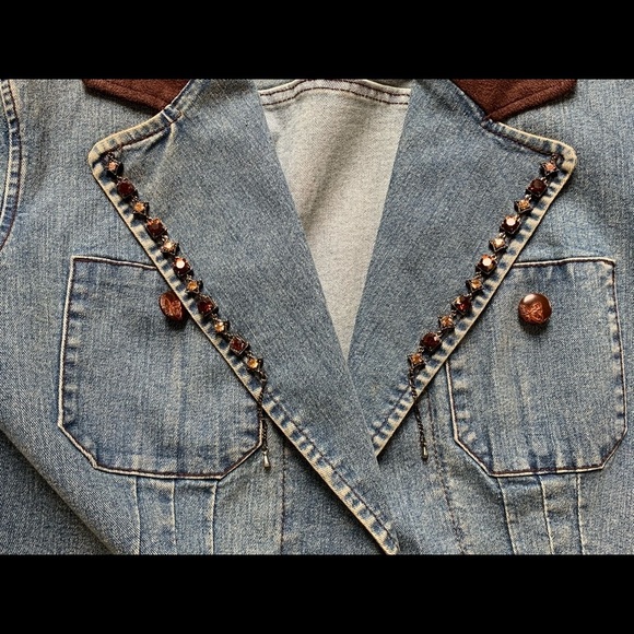 Very Vera Denim Embellished Jacket - Picture 12 of 16